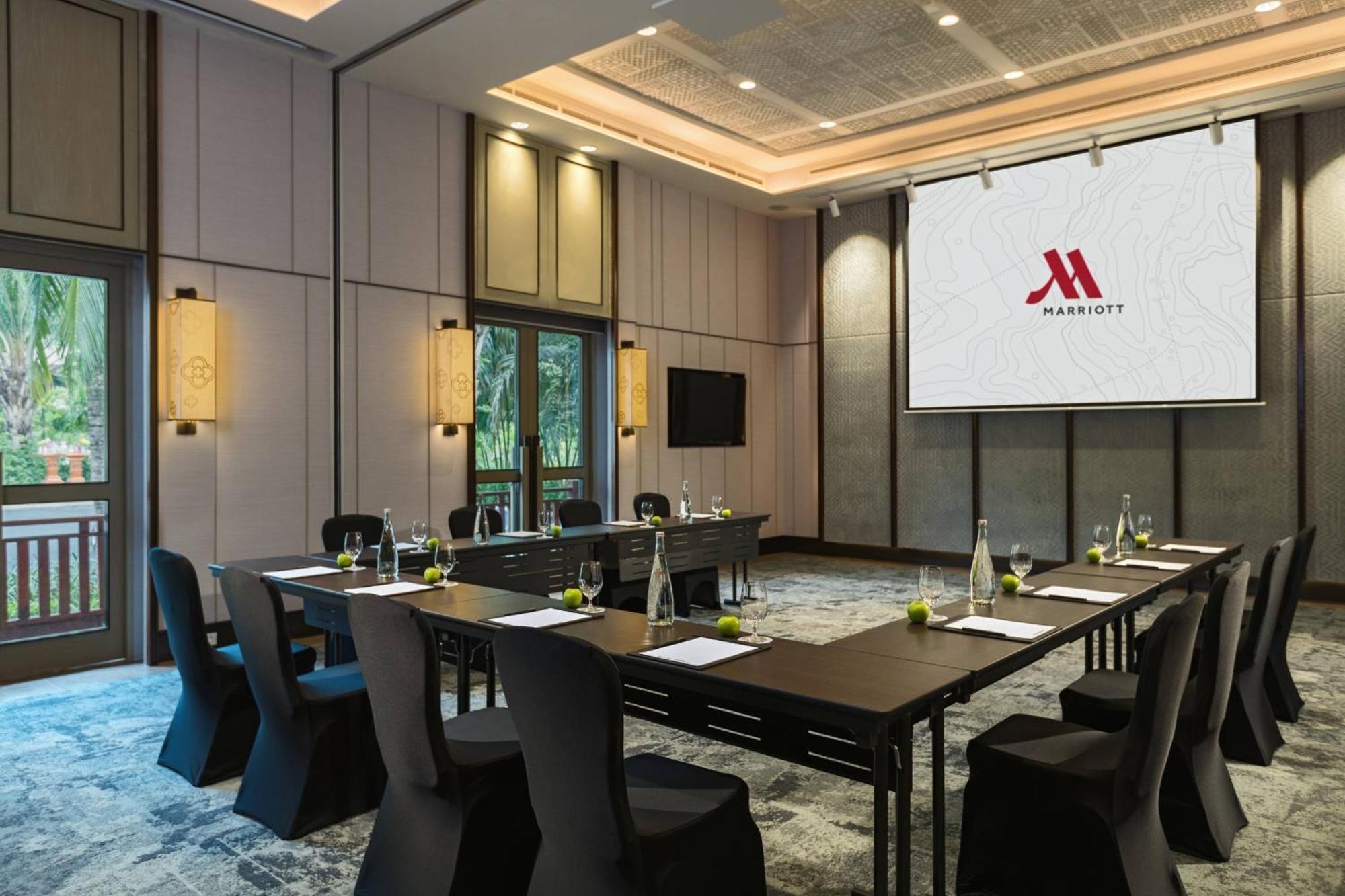 Phuket Marriott Resort And Spa, Nai Yang Beach Exterior photo